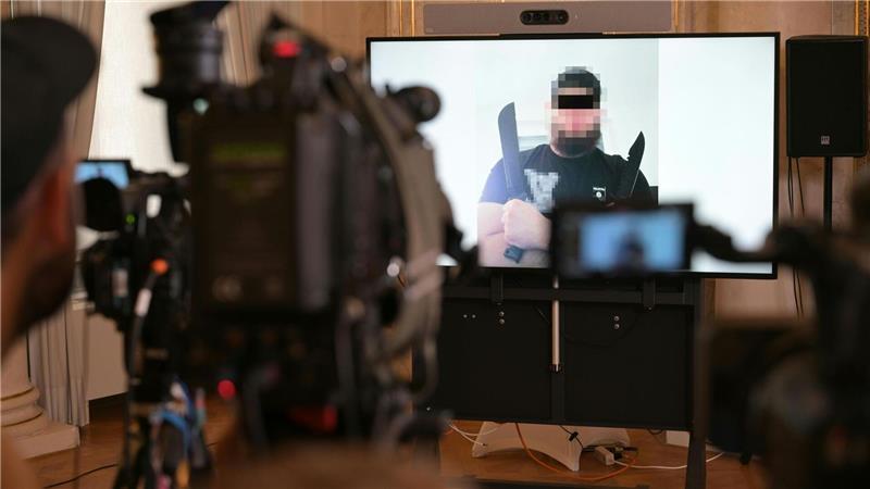 Angeklagter gesteht Terrorpläne für Taylor-Swift-Konzert Ein 21-Jähriger steht wegen seiner mutmaßlichen Anschlagspläne auf ein Konzert von Taylor Swift nun vor Gericht