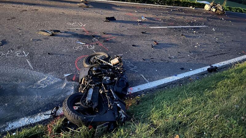 Ein 24-jähriger Motorradfahrer und seine 20 Jahre alte Mitfahrerin wurden bei einem Unfall in Lübeck schwer verletzt. (Symbolbild)