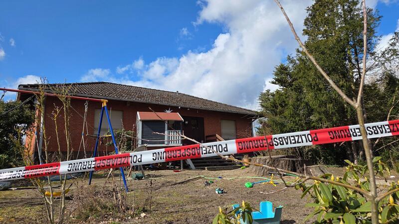 Ein 40-Jähriger soll seine Ex-Partnerin brutal getötet haben - jetzt steht er in Hildesheim vor Gericht. (Archivbild)