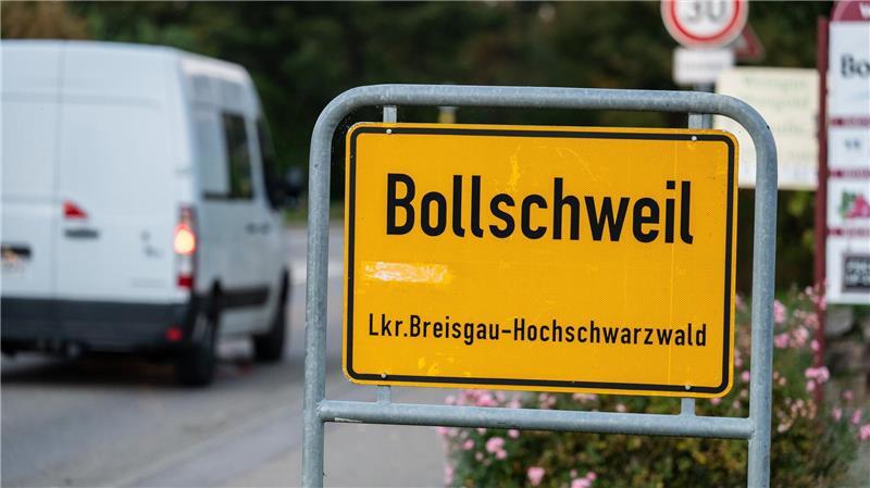 Vater soll Tochter getötet haben - Polizei schießt ihn an Ein 58-Jähriger soll in Bollschweil seine Tochter getötet haben.