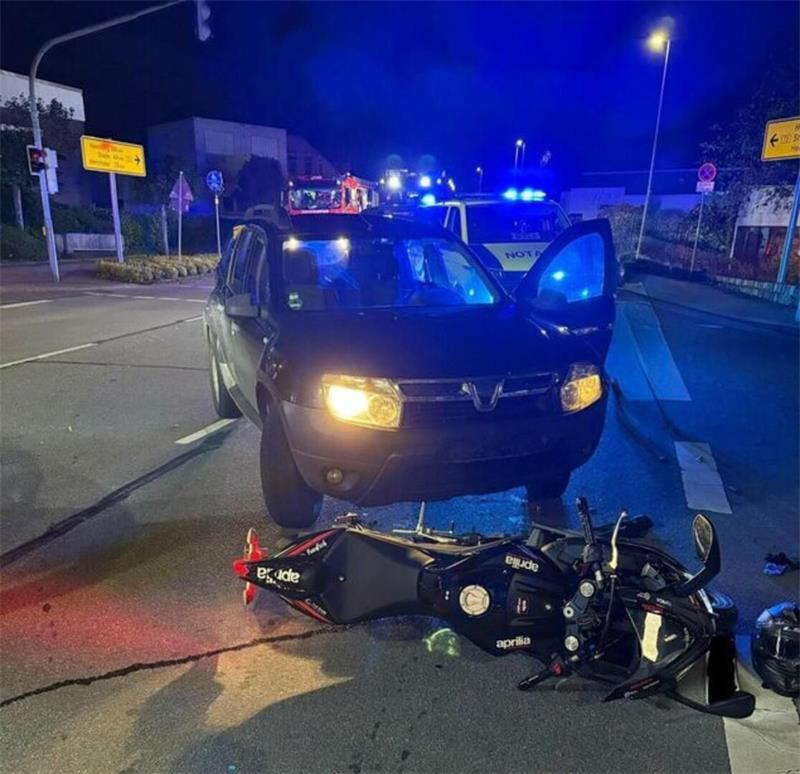 Ein 75-jähriger Autofahrer wollte in Cadenberge von der B73 nach links in die Bahnhofstraße abbiegen.