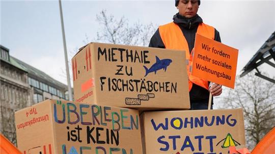 Ein Aktivist des Hamburger Aktionsbündnis gegen Wohnungsnot.