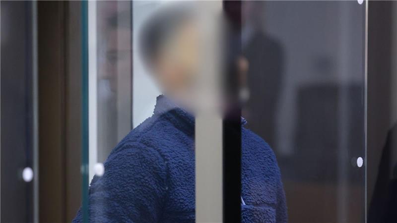Ein Angeklagter beim Prozess gegen insgesamt vier mutmaßliche Mitglieder der radikal-islamistischen Hamas vor dem Kammergericht. (Archivbild)