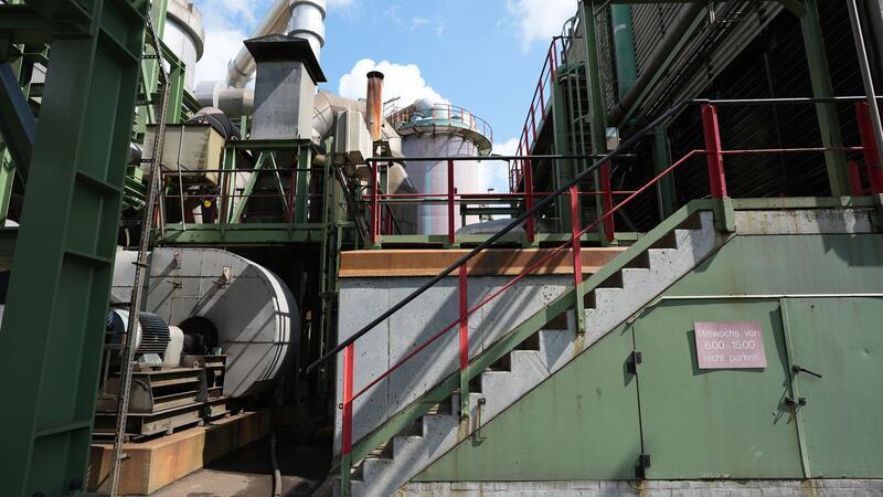 Ein Arbeiter ist bei einem Brand im Hamburger Aurubis-Werk ums Leben gekommen. (Archivbild)