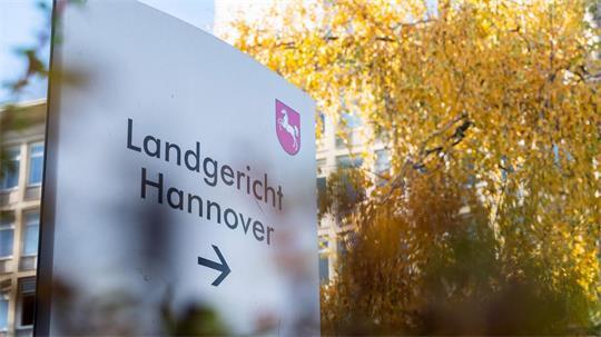 Ein Arzt der Medizinischen Hochschule Hannover soll schwer kranke Patienten getötet haben - dafür muss er vor Gericht. (Symbolbild)