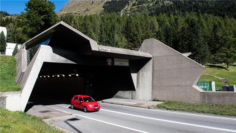 Herbstferien und Köhlbrandbrücke ist dicht: Hier drohen Staus Der Gotthardtunnel.