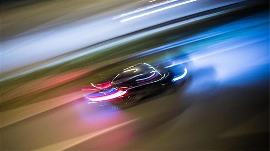 Ein Autofahrer versuchte vor einer Polizeikontrolle davonzufahren.