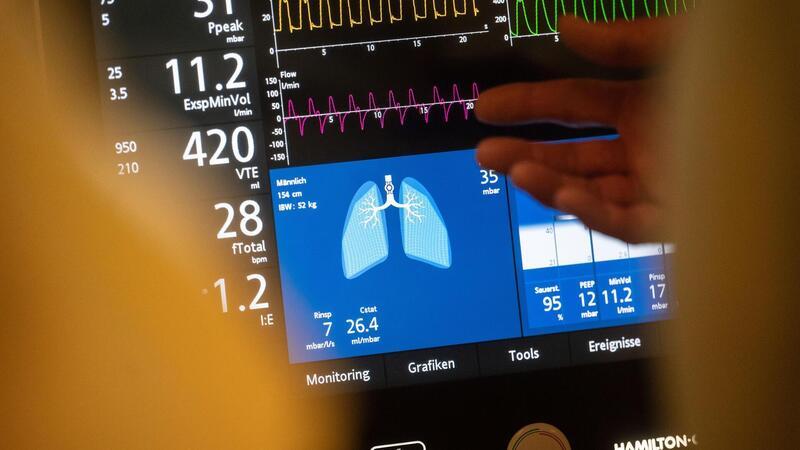 Umgang mit dem eigenen Sterben: Warum Vorsorge so enorm wichtig ist Ein Beispiel von vielen: Künstliche Beatmung im Ernstfall? Diese und andere medizinische Maßnahmen können in der Patientenverfügung geregelt werden.