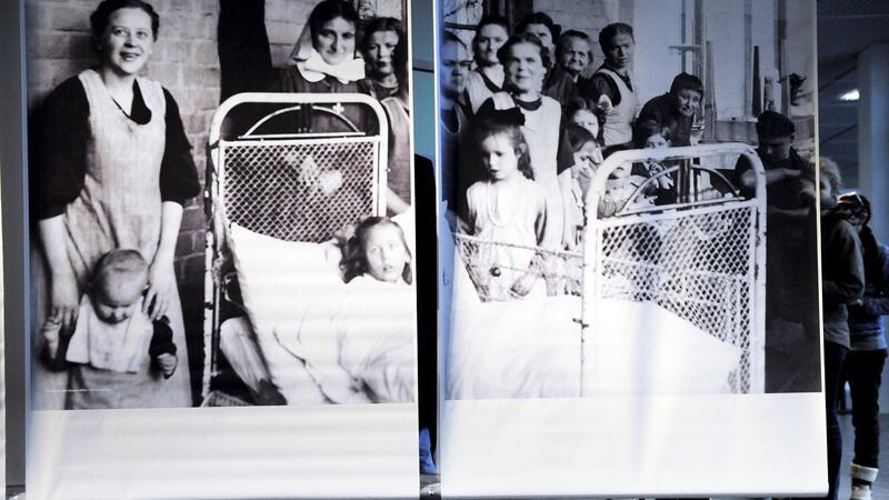 Ein Bild aus der Ausstellung „Im Gedenken der Kinder“ im NS-Dokumentationszentrum „Topographie des Terrors“ in Berlin.