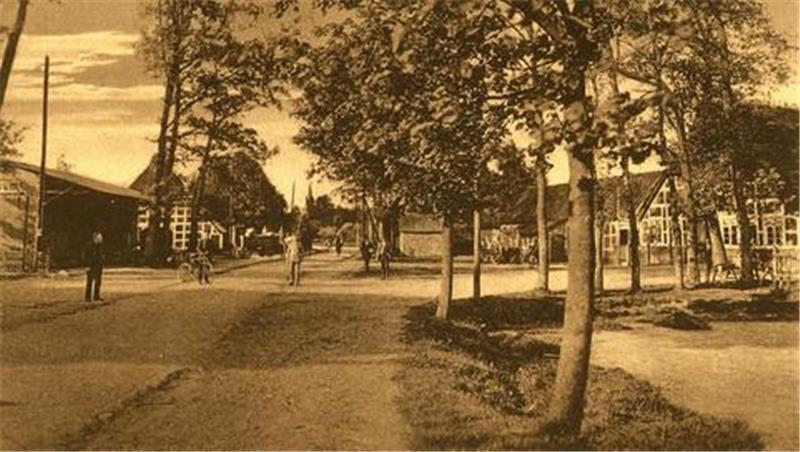 Geschichte schreiben: Mitarbeiter für die Ahlerstedter Chronik gesucht Ein Blick auf Ahlerstedts Hauptstraße Anfang des vergangenen Jahrtausends. Heute ist dieser Ort die Stader Straße auf Höhe des Schützenhofs.