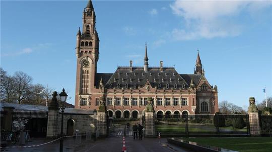 Ein Blick auf den Friedenspalast, in dem der Internationale Gerichtshof untergebracht ist. Südafrika hatte Israel Ende Dezember vor diesem verklagt. Nun möchte das Land erneut per Eilantrag gegen Israel vorgehen.