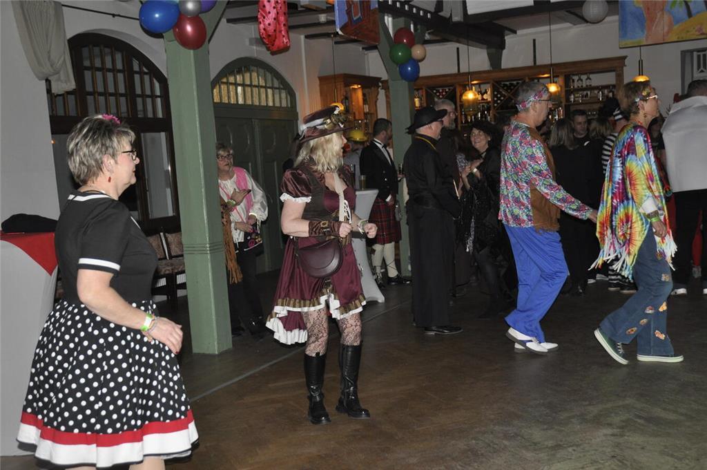 Ein Blick auf die diesjährigen Maskerade-Kostüme.