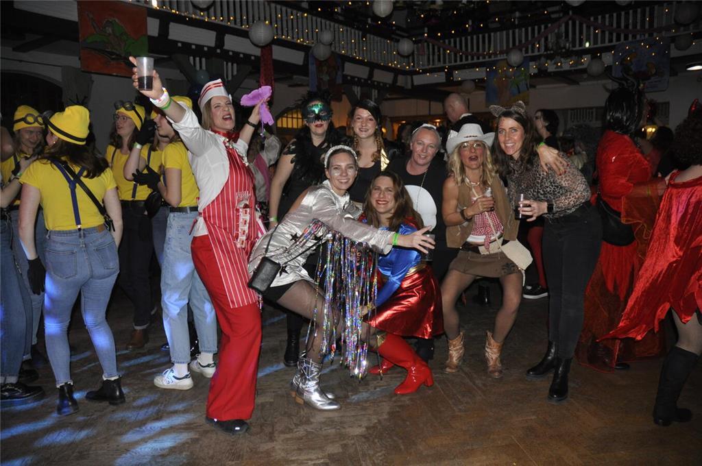 Ein Blick auf die diesjährigen Maskerade-Kostüme.