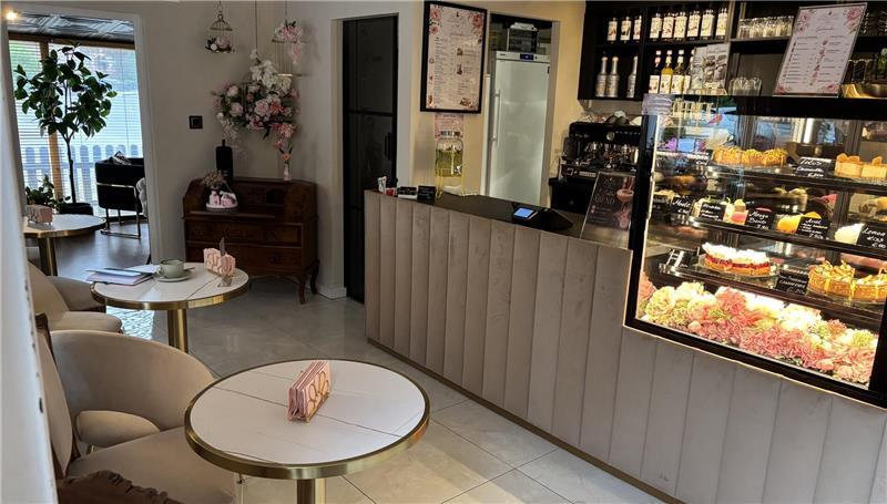 Ein Blick in den Tresenbereich des Cafés.