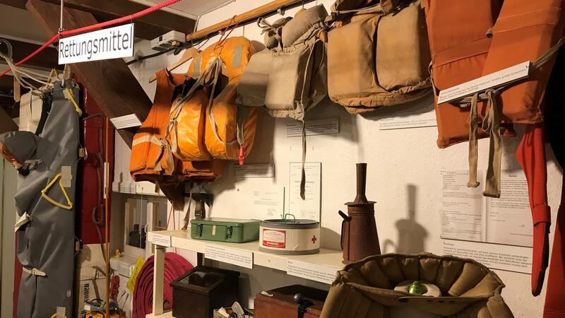 Ein Blick in die Dauerausstellung: Rettungsmittel der Küstenschifffahrt.