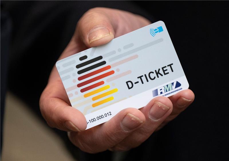 Ein „D-Ticket“ im Chipkartenformat.