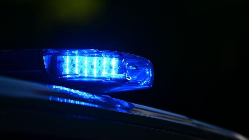 Ein E-Scooter-Fahrer flüchtete in Flensburg vor der Polizei. (Symbolbild)