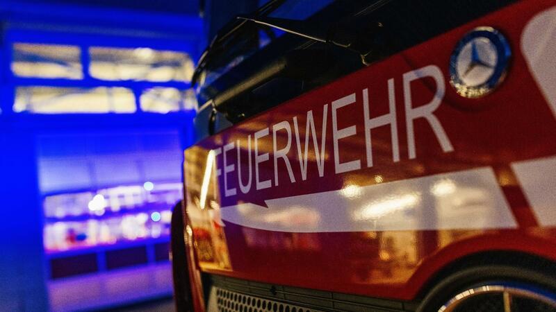 Zwei Männer bei Unfall in Bockenem schwer verletzt Ein Einsatzfahrzeug der Feuerwehr.