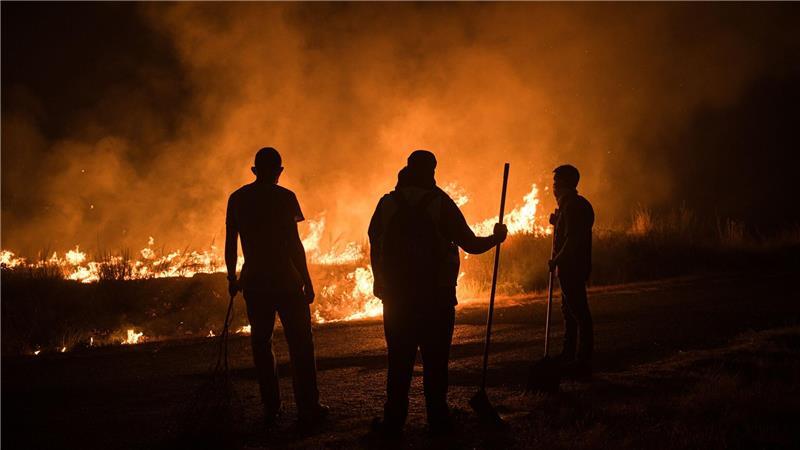Ein Einsatzleiter sprach von einem wahren Feuer-„Tsunami“.