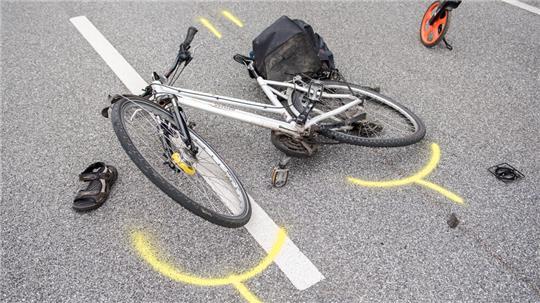 Ein Fahrradfahrer wurde in Stade bei einem Unfall verletzt (Symbolbild).