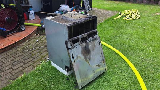 Ein Geschirrspüler löste vermutlich den Brand in Beckdorf aus.