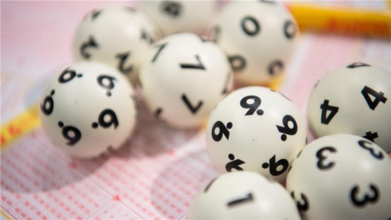 Fast 10,8 Millionen Euro: Unbekannter Niedersachse knackt Lotto-Jackpot Ein Glückspilz aus Salzgitter tippt richtig im Lotto-Klassiker „6 aus 49“ - und gewinnt fast 10,8 Millionen Euro. (Symbolbild)