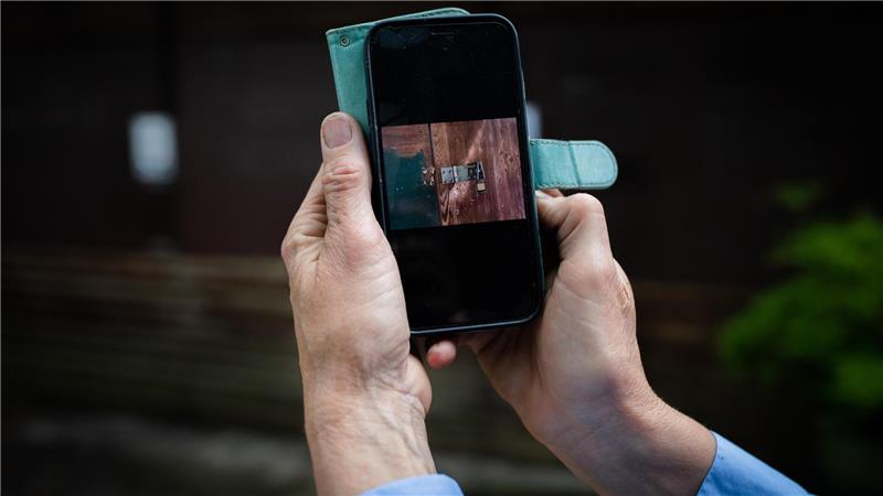 Drei Einbrüche in beliebtes Ausflugslokal – Wirtin frustriert Ein Handyfoto zeigt den Schaden nach dem jüngsten Einbruch in den Verkaufspavillon. Foto: Hartmann