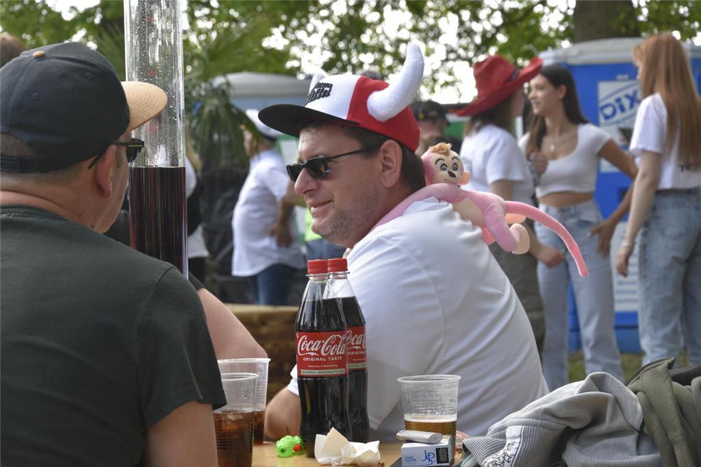 Ein Hauch von Mallorca: Ballermann-Party in Griemshorst.