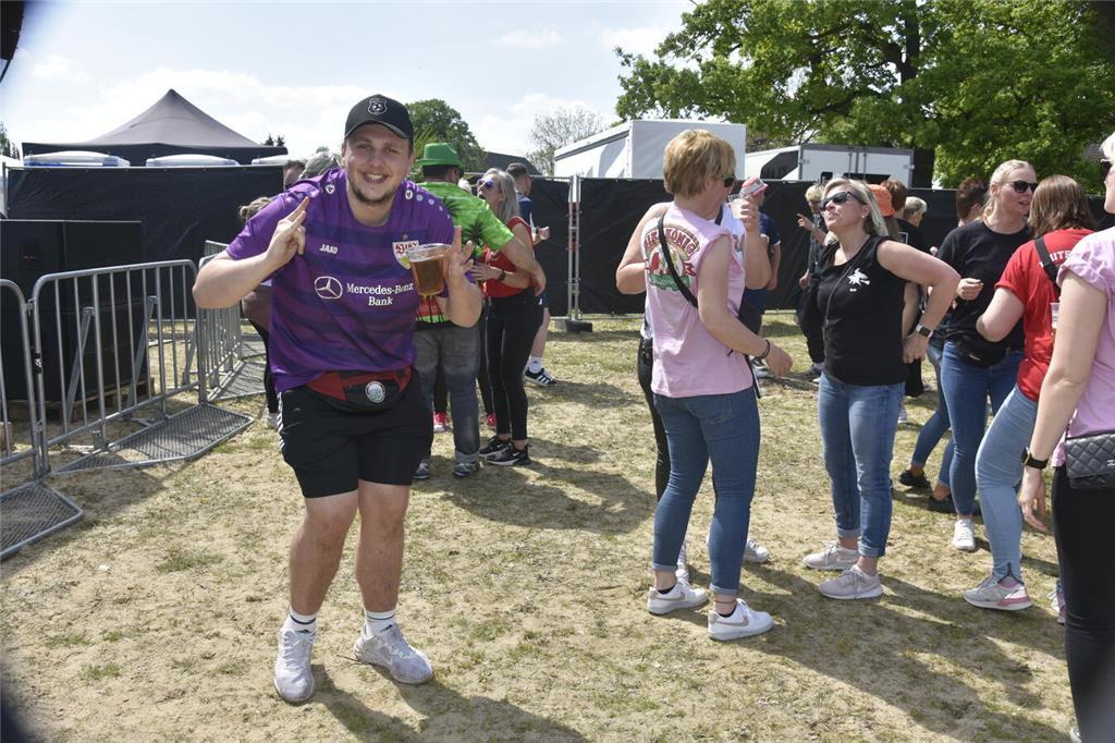 Ein Hauch von Mallorca: Ballermann-Party in Griemshorst.