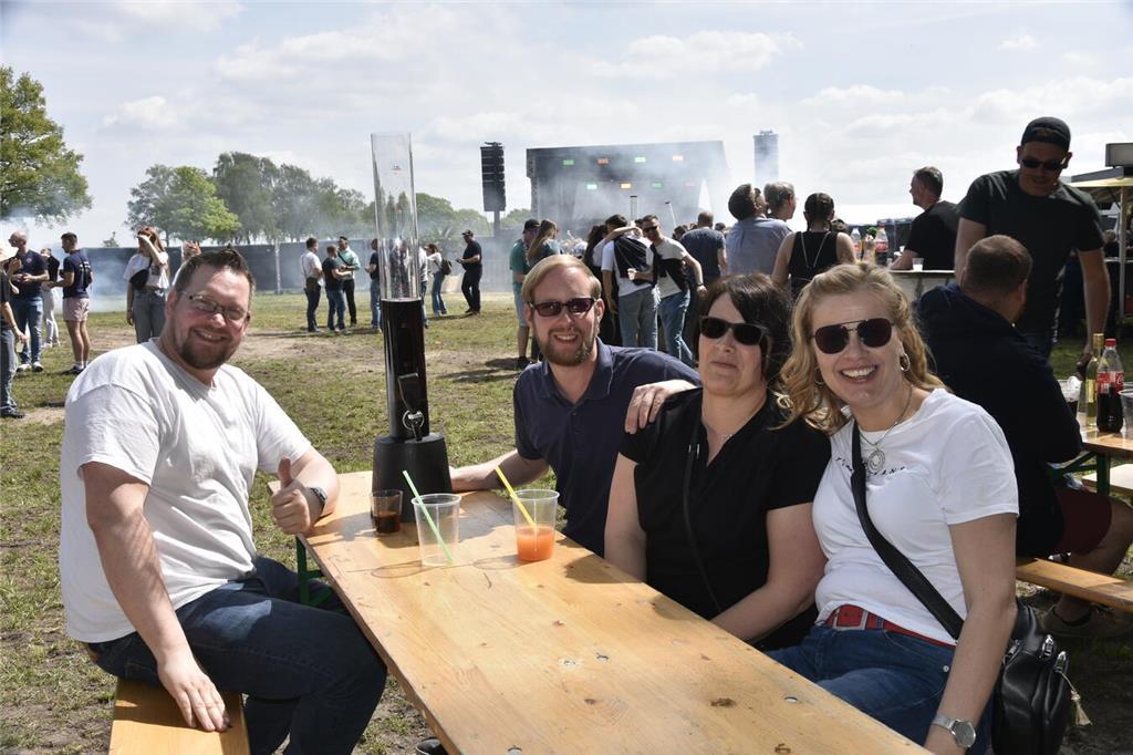 Ein Hauch von Mallorca: Ballermann-Party in Griemshorst.