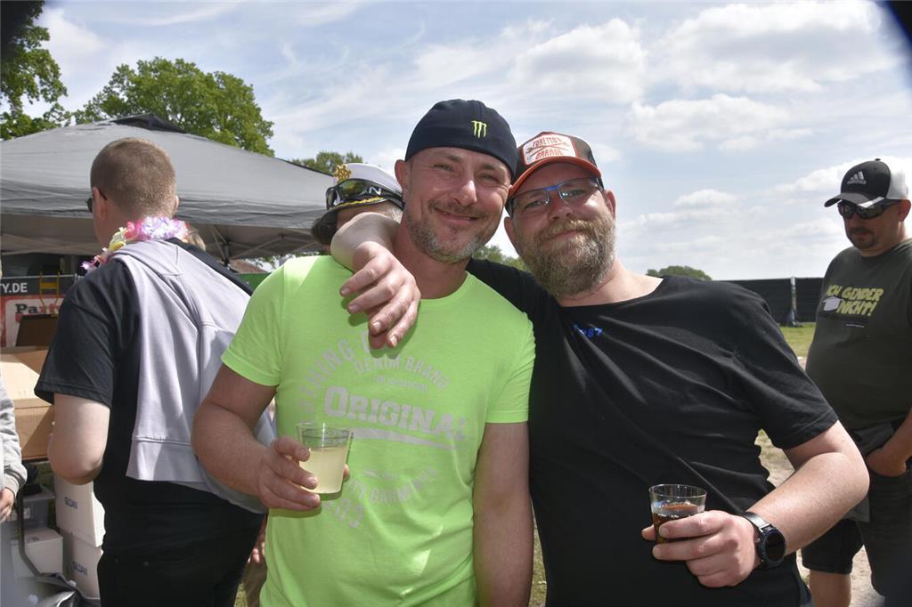 Ein Hauch von Mallorca: Ballermann-Party in Griemshorst.