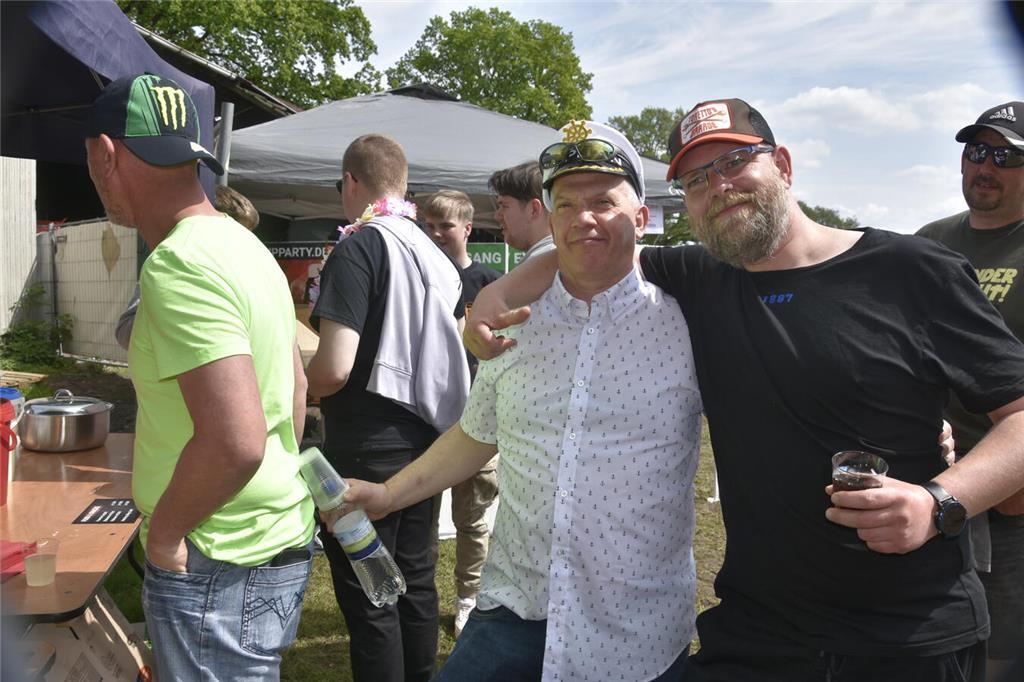 Ein Hauch von Mallorca: Ballermann-Party in Griemshorst.