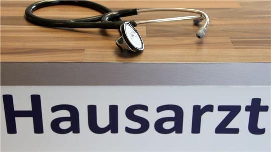 Ein Hausarzt in Spenge wird von einem Patienten zusammengeschlagen - jetzt fordern Mediziner eine Strafrechtsverschärfung. (Symbolbild)