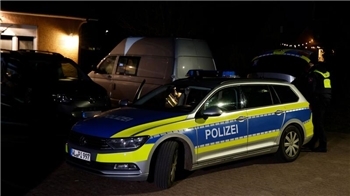 Ein Hausbewohner fand das tote Baby in einer Mülltonne - und informierte die Polizei.