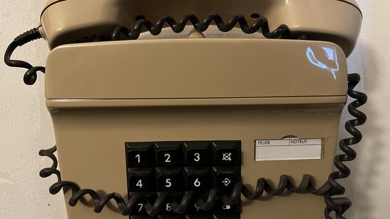 Ein Kabelschaden, allerdings im Boden, sorgt derzeit in Hammah für den Ausfall Dutzender Telefonanschlüsse.