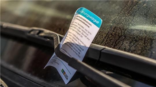 Ein Knöllchen ist für Falschparker ein Ärgernis.