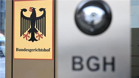 Ein Landgericht hatte Beschlüsse in einem Fall für nichtig erklärt, weil das individuelle Recht eines jeden Wohnungseigentümers auf persönliche Teilnahme an einer Eigentümerversammlung verletzt worden sei. Nun befasst sich der Bundesgerichtshof (BGH) mit der Sache.