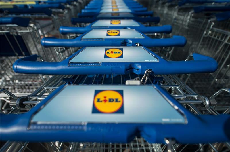 Kein Fleisch mehr bei Lidl? – Facebook-Fotos sorgen für Aufregung Ein Lidl-Manager hat angekündigt, verstärkt auf Lebensmittel mit pflanzlichen Proteinen zu setzen. Foto: dpa