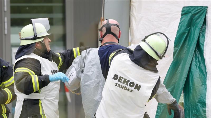 Ein Lösungsmittel auf Acetonbasis hat vermutlich die Hautreizungen bei Mitarbeitern eines DHL-Verteilzentrums in Langenzenn verursacht. 