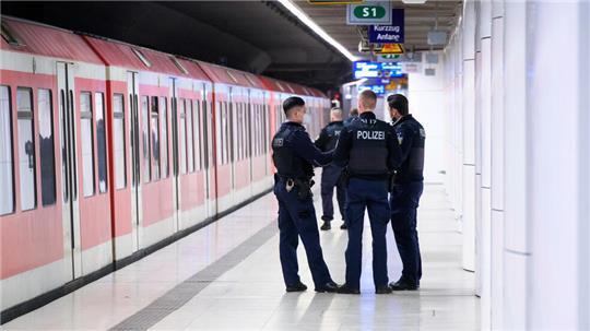 Ein Mann ist am Hamburger Hauptbahnhof verunglückt (Symbolfoto).
