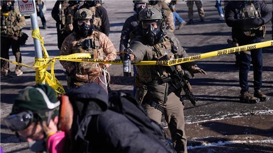 Ein Mann starb durch Schüsse eines Beamten in Minneapolis.