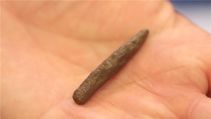 Ein Orakelstäbchen, etwa 1600 bis 1700 Jahre alt.