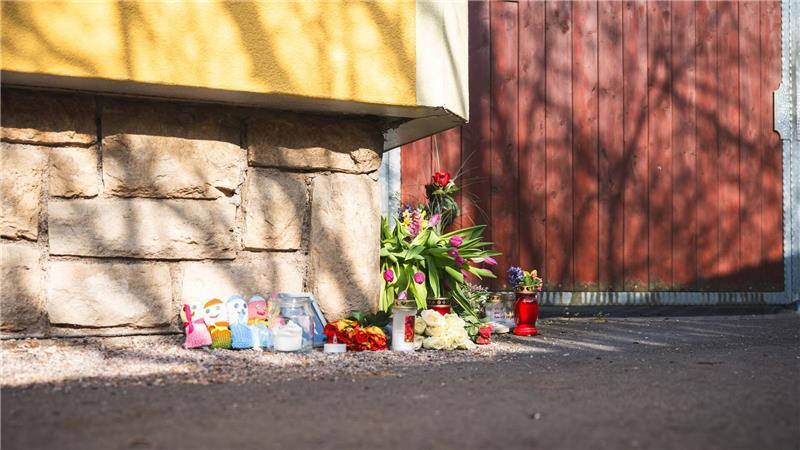 Ein Polizist soll seine Familie und sich selbst getötet haben.