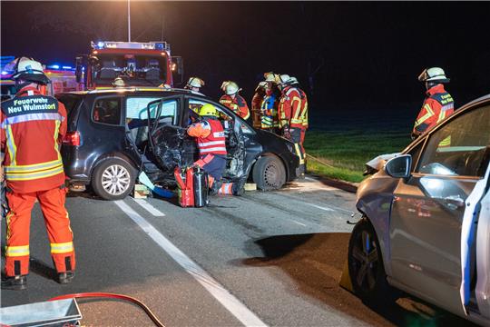 Ein Polo-Fahrer krachte gegen 18.30 Uhr in die Seite des VW Touran mit vier Insassen. Foto: JOTO