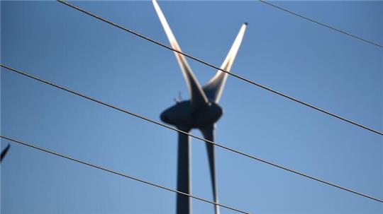 Ein Problem in Deutschland seien die Genehmigungen für den Transport von Windkraftanlagen.