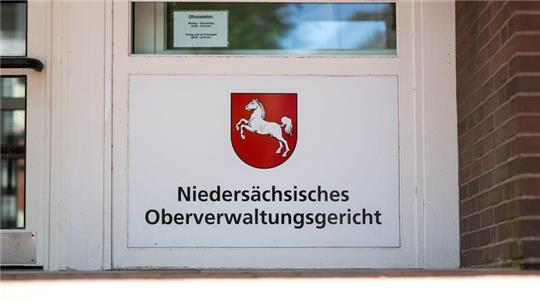 Ein Professor hat über Jahre hinweg Studentinnen belästigt. Dafür wird ihm das Gehalt gekürzt. (Archivbild)