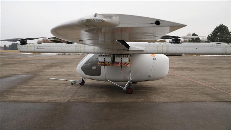 Ein Prototyp des fliegenden Krankenwagens, den das oberbayerische Start-Up ERC System in Kooperation mit der Luftrettung DRF entwickelt.