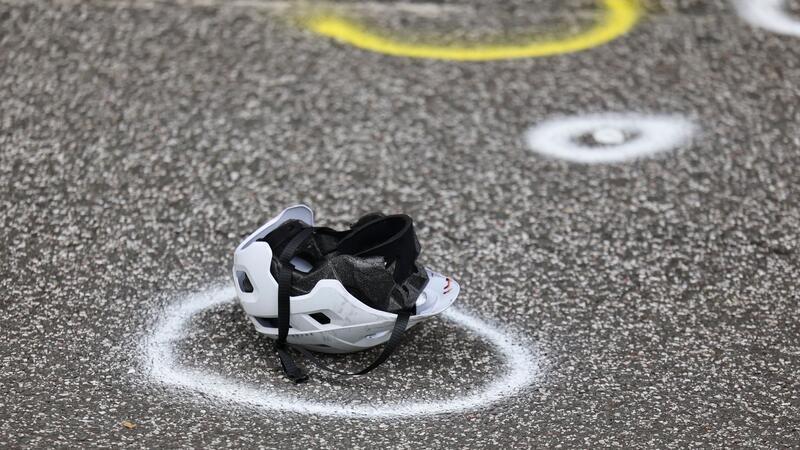 Radfahrer schwebt nach Unfall in Hamburg in Lebensgefahr Ein Radfahrer erlitt lebensgefährliche Verletzungen (Symbolbild).