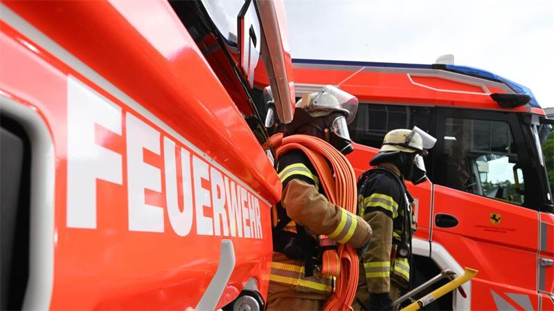 Ein Reihenhaus in Salzgitter gerät in Brand. (Symbolbild)