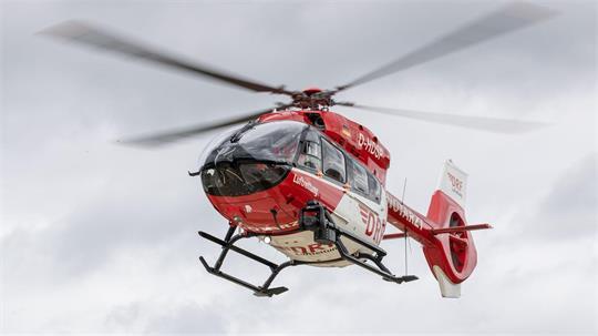 Ein Rettungshubschrauber brachte das Kind noch in ein Krankenhaus. (Symbolbild)
